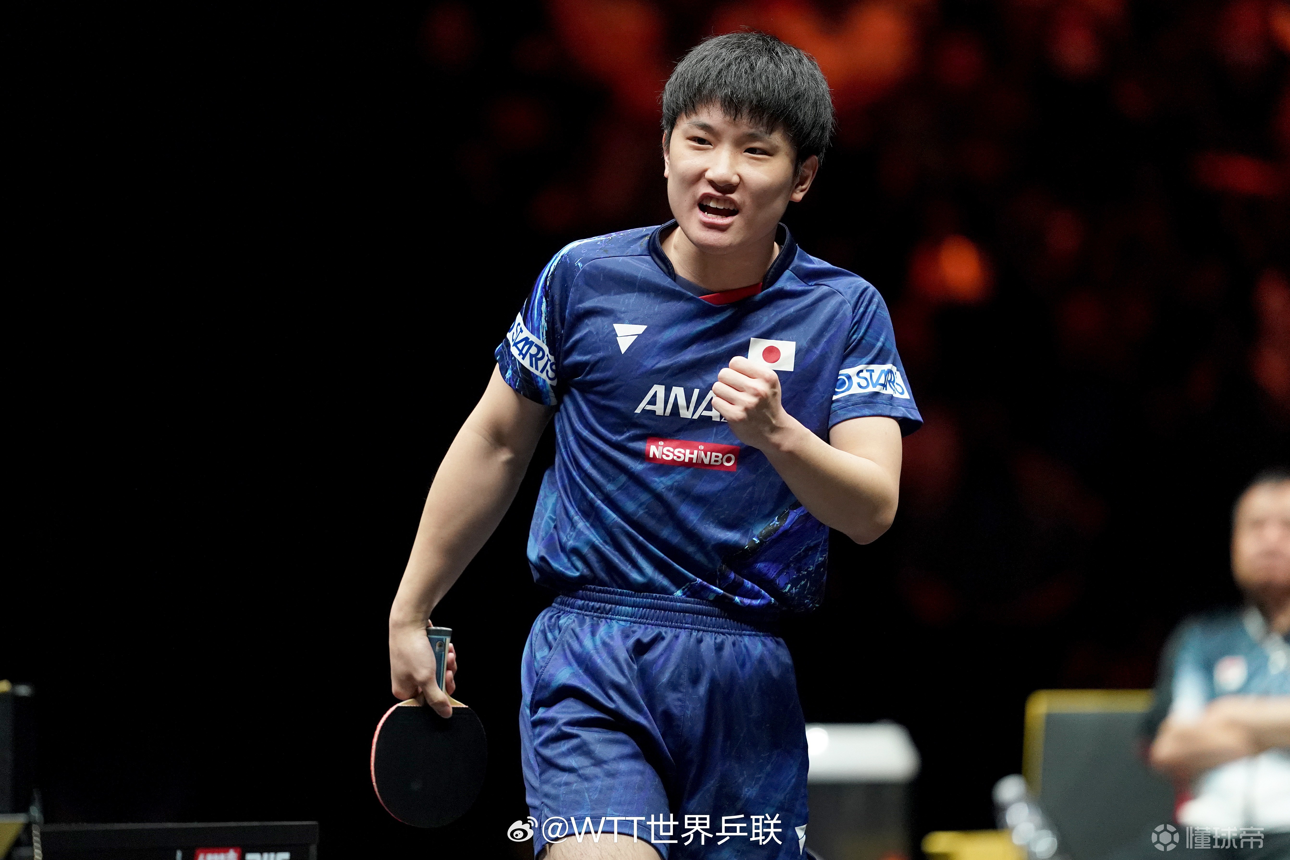 爱游戏入口乒乓球友谊赛上演强强对话，胶东霹雳队淘汰对手北城天虎队，战术调整见效；临场应变见真章的简单介绍